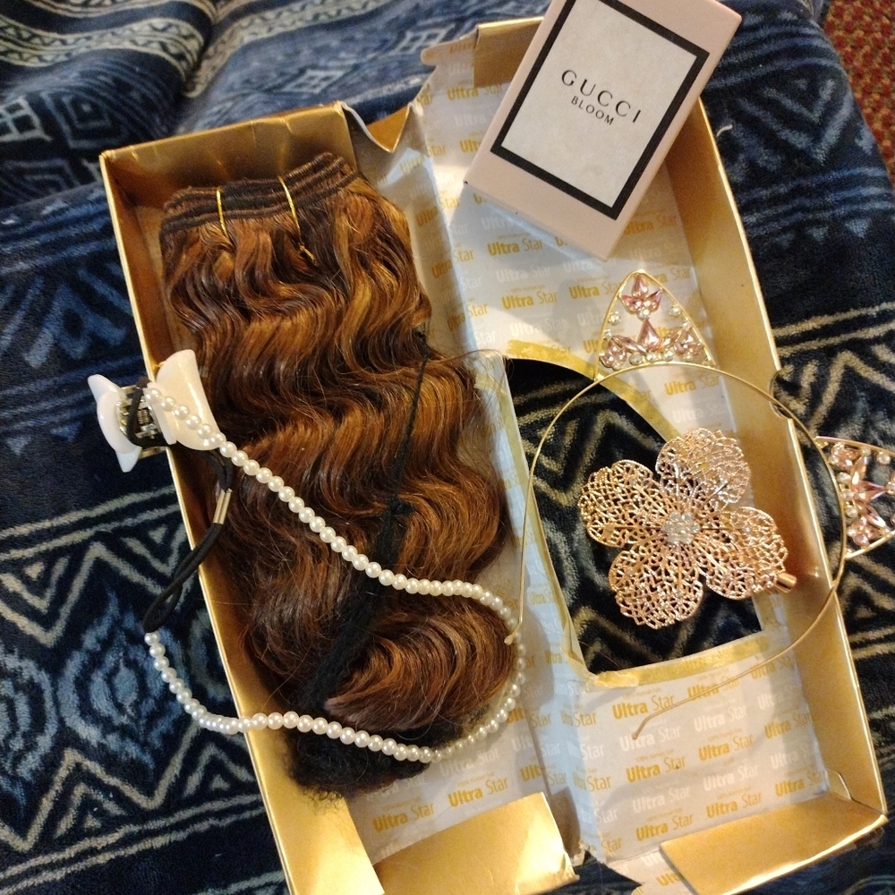 Hair extensions - Picture 13 of 17